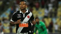 Vasco estuda proposta por medalhão livre no mercado