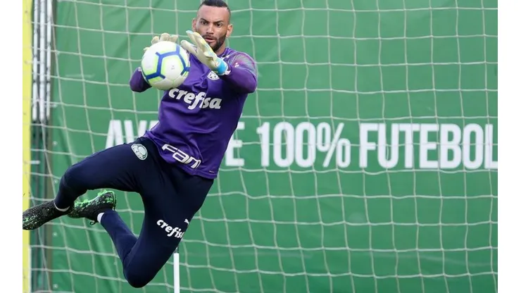 Weverton abre o jogo sobre os prejuízos que o clube terá com a paralisação dos jogos