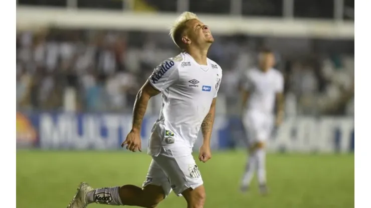 Santos observa jovem da Inter de Limeira como substituto de Soteldo
