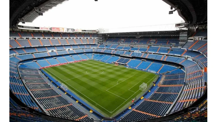Ex-presidente do Real Madrid está internado com coronavírus