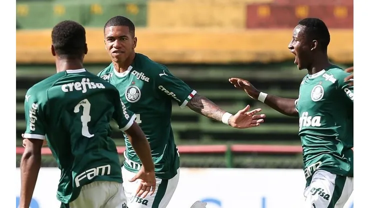 Palmeiras renova com lateral-esquerdo até 2024