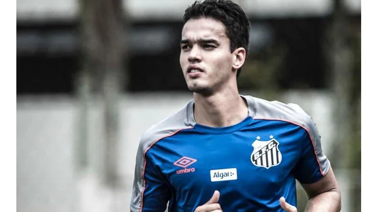 Felipe Aguilar decide entre Santos e Athletico