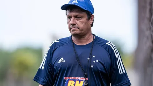 Adilson Batista é demitido do comando do Cruzeiro