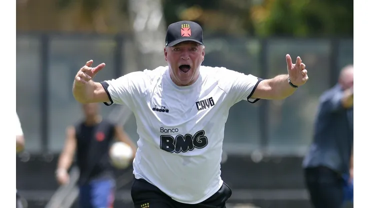 Abel indica pedido de demissão do Vasco