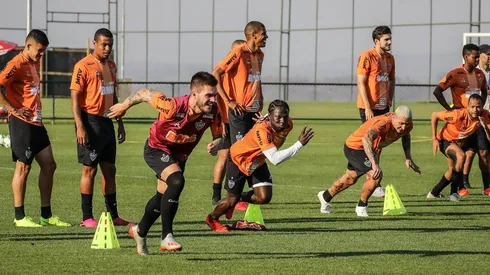 Meio-campista projeta vaga no time titular de Sampaoli