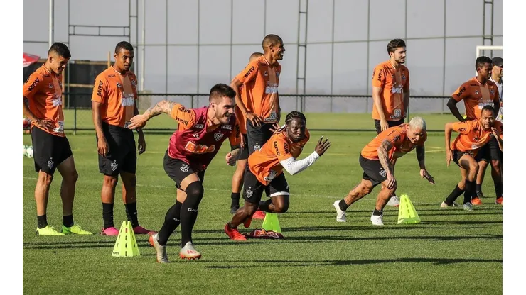 Meio-campista projeta vaga no time titular de Sampaoli