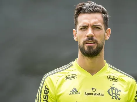 Fla tenta contratar lateral em modelo semelhante que comprou Marí