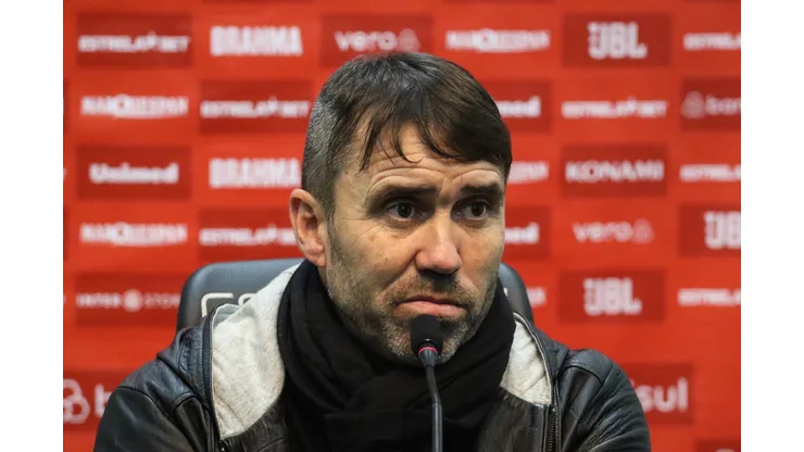 Inter demitiu Eduardo Coudet
