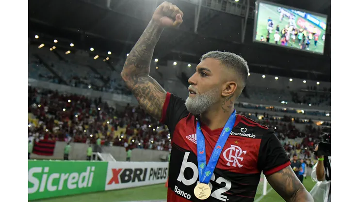 RJ - Rio de Janeiro - 22/02/2020 - Carioca 2020, Boa Vista x Flamengo -Gabigol jogador do Flamengo comemoram titulo de campeao apos vitoria contra o Boa Vista em partida no estadio Maracana pela decisao do campeonato Carioca 2020. Foto: Thiago Ribeiro/AGIF
