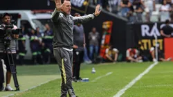 Gabriel Milito defende vantagem do Galo diante do São Paulo.