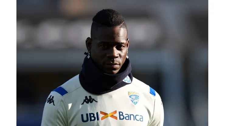 Corinthians fecha com Balotelli