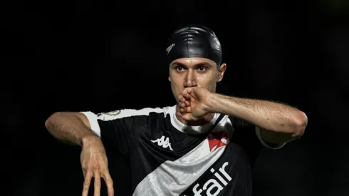 Lucas Piton em partida entre Vasco x Corinthians