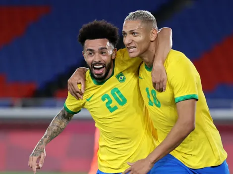 Claudinho chega ao Flamengo e Tite pode 'sacrificar' Bruno Henrique