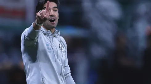 Abel Ferreira tem responsabilidade de defender vantagem alviverde.