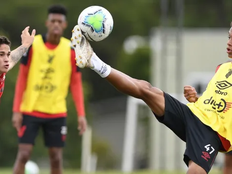 Dorival define time titular do Athletico para duelo contra o Flamengo