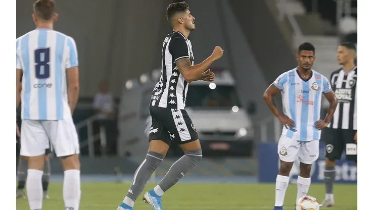 Repórter atualiza situação clínica do atacante Pedro Raul