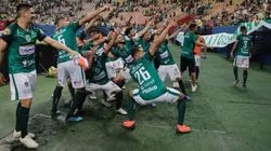 Jogadores do Manaus comemoram classificação sobre o Coritiba