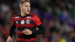 Jesus define futuro de Piris da Motta no Flamengo