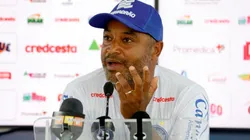 Roger mexe na formação para a Sul-Americana e terá 2 mudanças