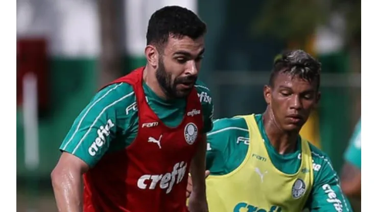 Palmeiras deve enfrentar Mirassol com 3 alterações; Viña impressiona