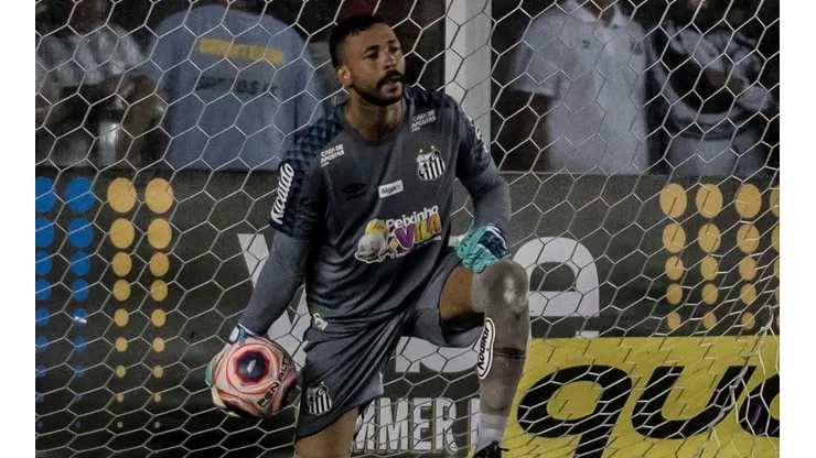 Vladimir dá ultimato sobre contrato no Santos
