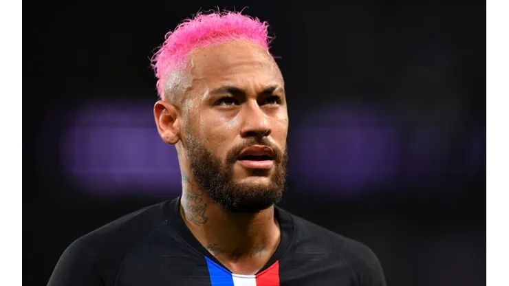 Neymar faz "top 4" e escolhe medalhão do Palmeiras