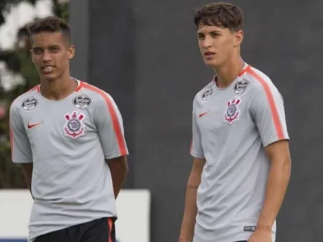 Meia do Corinthians deixa treino com dores e preocupa Tiago Nunes