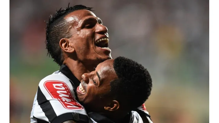 Meia "preferido" de Tite entra no radar do Atlético