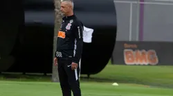 Tiago Nunes deve abrir mão de "protegido" no Corinthians