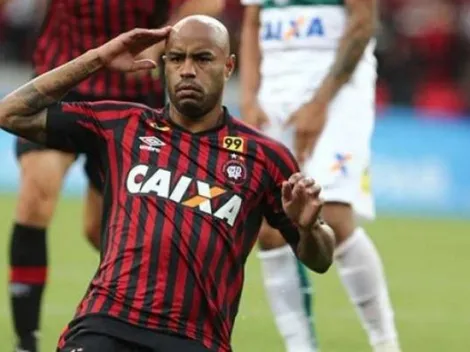 Futuro de Thiago Heleno fica próximo de ser definido