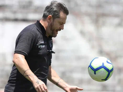 Argel Fucks é alvo de críticas e diretoria enfim toma decisão sobre futuro do time