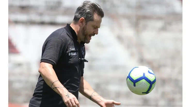 Argel Fucks é alvo de críticas e diretoria enfim toma decisão sobre futuro do time