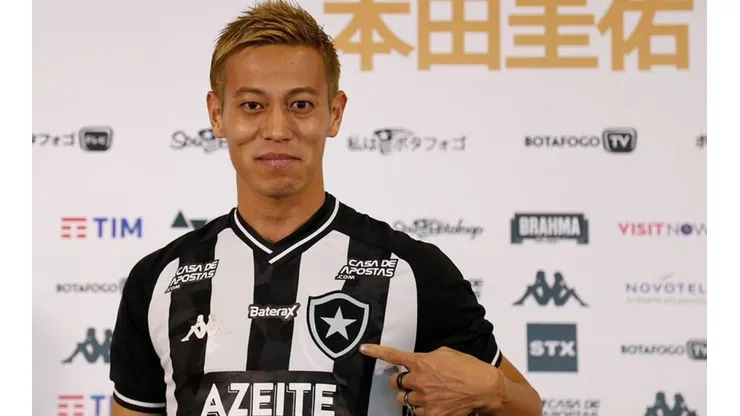 Honda: apresentado oficialmente (Foto: Vitor Silva / Botafogo / Divulgação)