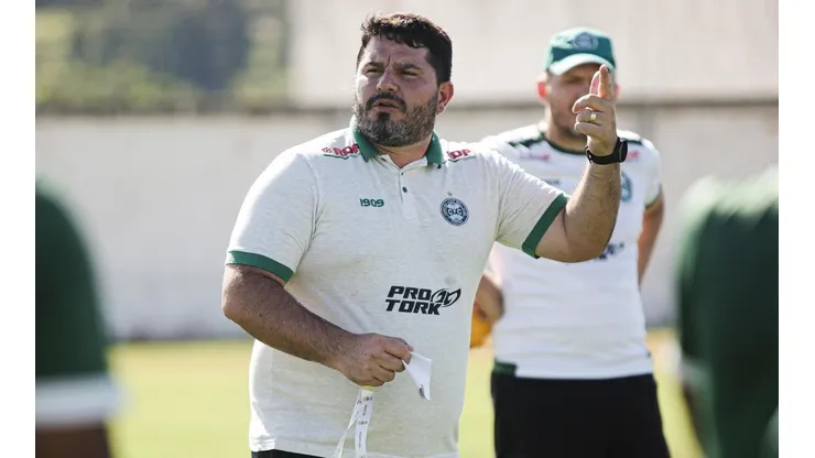 Barroca trabalha elenco e meio-campo ainda é incógnita