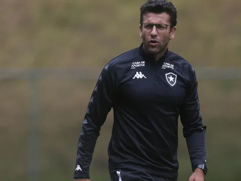 Sem unanimidade com a torcida, Valentim aborda críticas ao seu trabalho