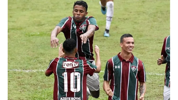 Na mira do São Paulo, meia do Flu define futuro