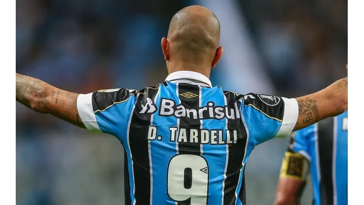 Athletico-PR define quem será o camisa 9 da Libertadores