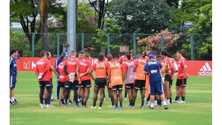 São Paulo prepara surpresa na escalação para desafiar Santo André