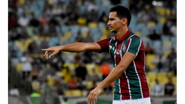 À disposição, Ganso tem titularidade ameaçada no Fluminense