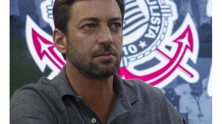 Concorrência faz Corinthians mudar contrato com Yony González