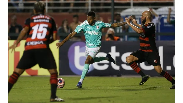 Um dos destaques do Vitória na Série B, o atacante retornou ao Verdão no início dessa temporada e tem agradado a diretoria
