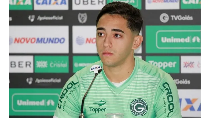 Empresário de Léo Sena atualiza sobre futuro do atleta; negociações avançam