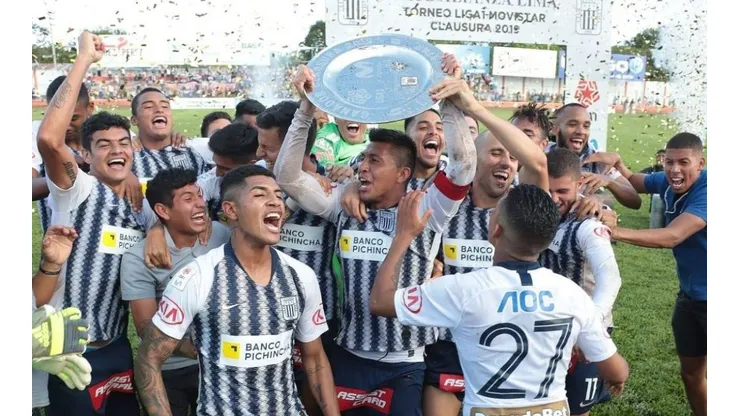 Oferecido para alguns clubes do Brasil, peruano deve desembarcar no Goiás