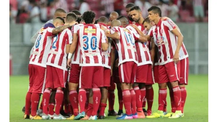 Náutico enfrenta o Vitória-PE com uma equipe alternativa