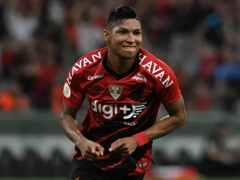 Palmeiras aumenta valor e oferece zagueiros para ter Rony