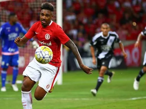 Agente de Vitinho fala sobre possível volta ao Internacional