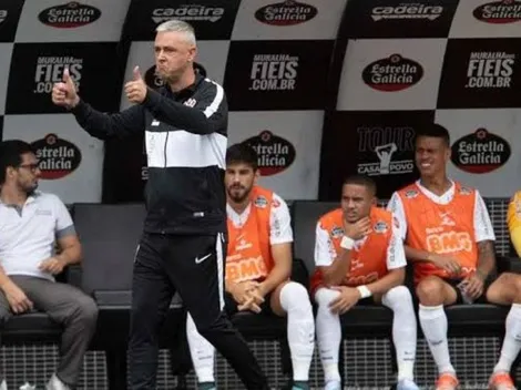 Tiago Nunes avalia equipe e expressa opinião contundente sobre Janderson