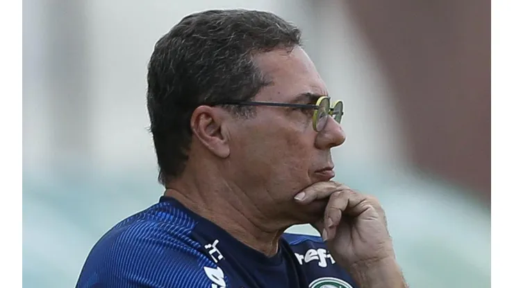 Ponta do Palmeiras sofre lesão e deixa Luxa na mão