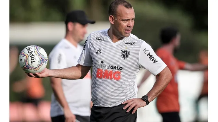Dudamel: treinador poupará titulares neste final de semana (Foto: Bruno Cantini / Agência Galo / Atlético)