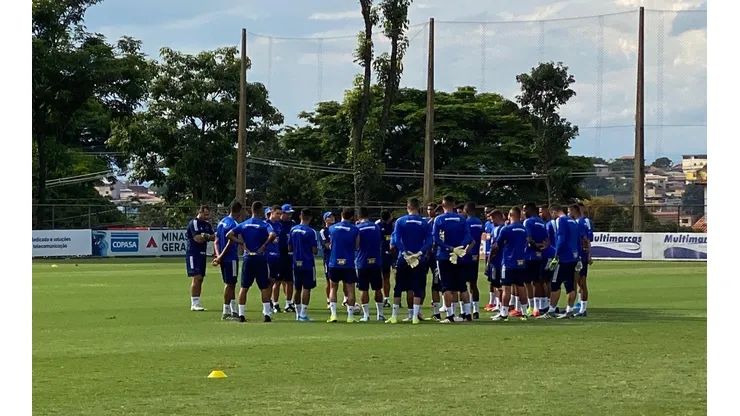 Adilson Batista define estreia de novos reforços e manda recado para torcida